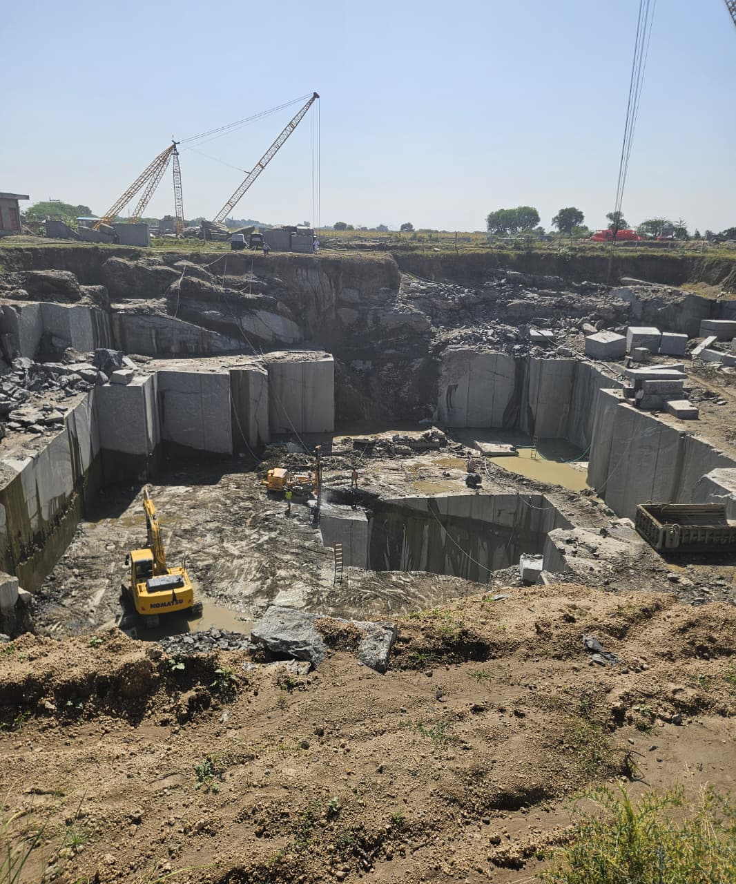 reliance mines indian granite quarry titanium black granite titanium gold granite titanium granite forest black granite block indian granite quarry india granite exporter premium black forest granite blocks