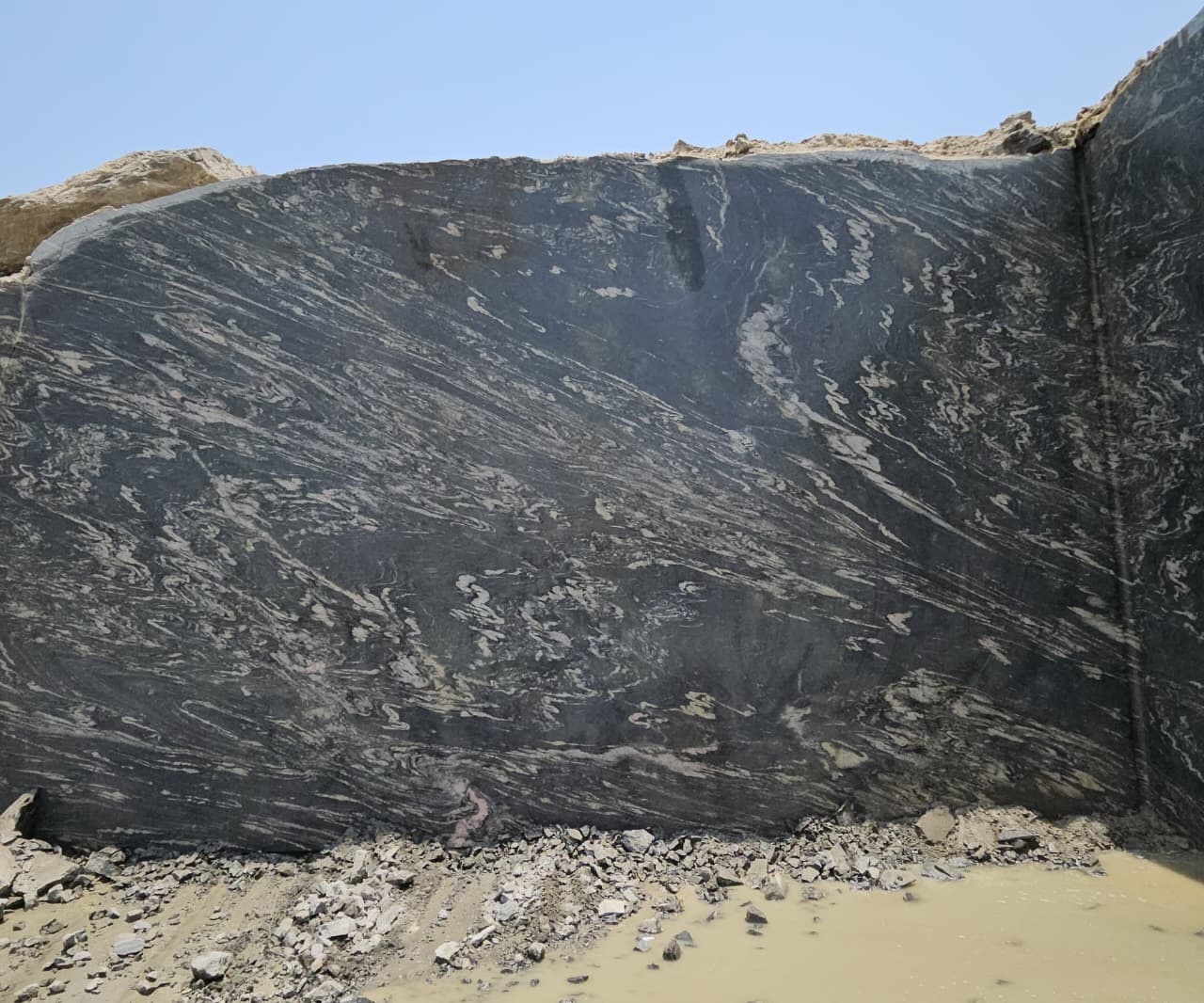 reliance mines indian granite quarry titanium black granite titanium gold granite titanium granite forest black granite block indian granite quarry india granite exporter premium black forest granite blocks