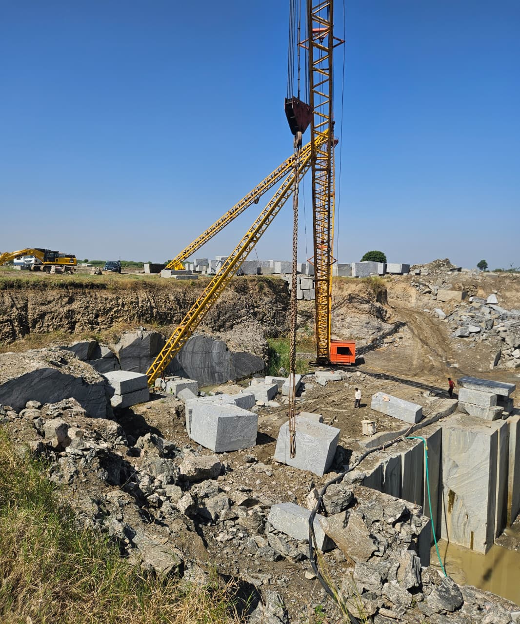 reliance mines indian granite quarry titanium black granite titanium gold granite titanium granite forest black granite block indian granite quarry india granite exporter premium black forest granite blocks
